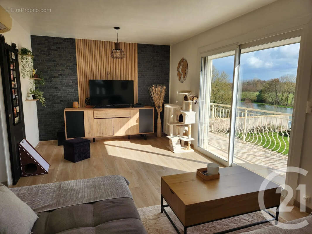 Maison à MESVES-SUR-LOIRE