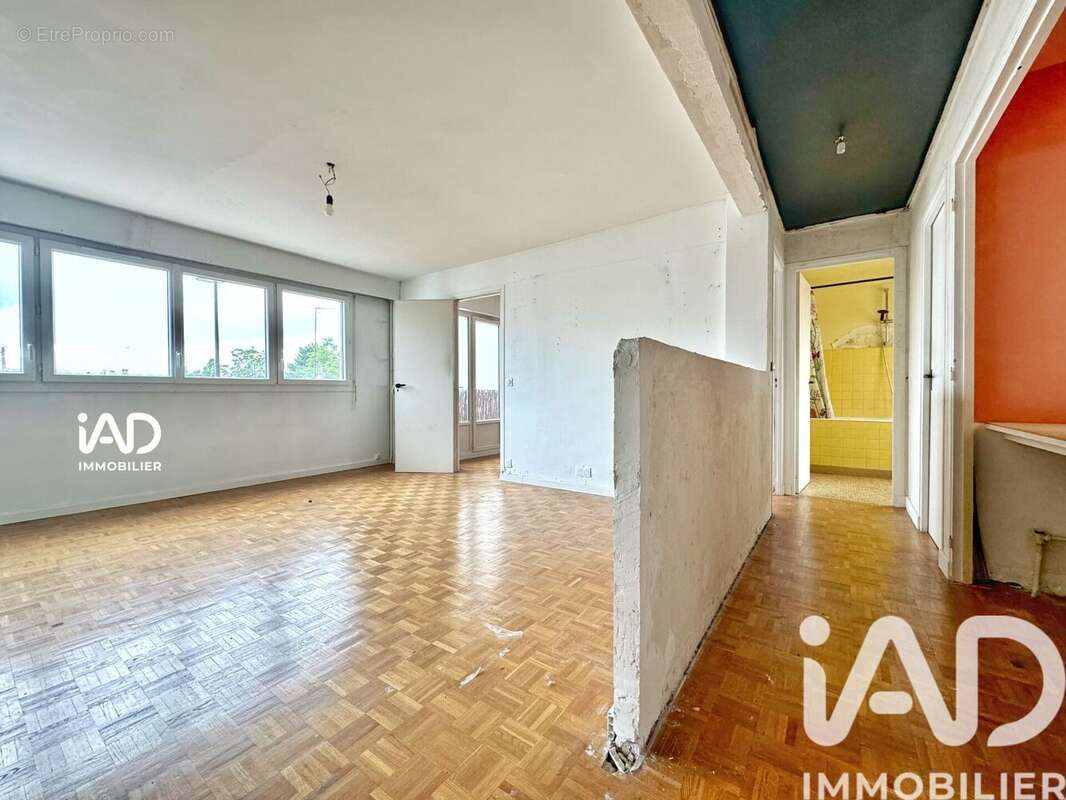 Photo 2 - Appartement à RUEIL-MALMAISON