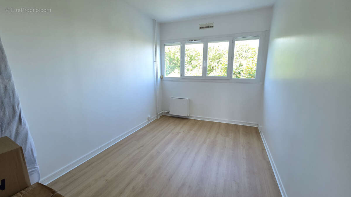 Appartement à LIMEIL-BREVANNES