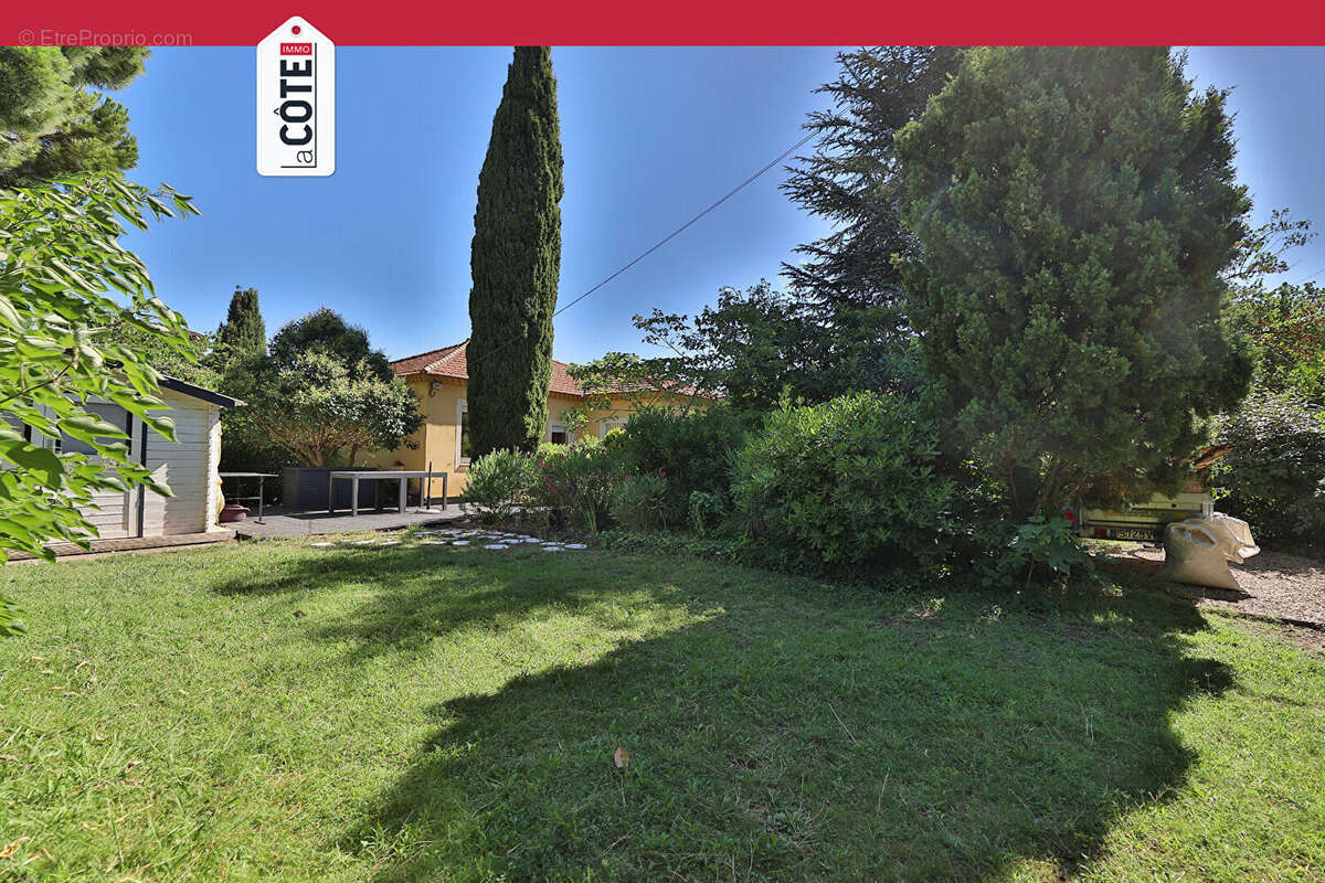 Maison à CHATEAUNEUF-LES-MARTIGUES
