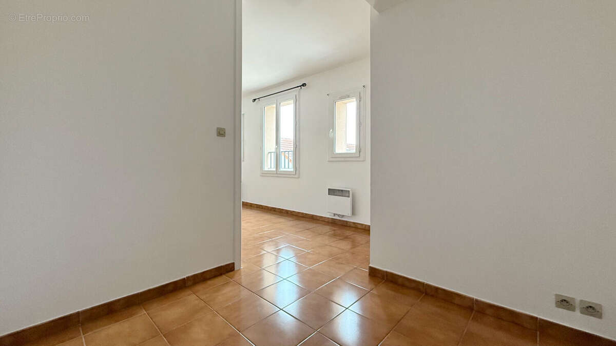 Appartement à CORBEIL-ESSONNES