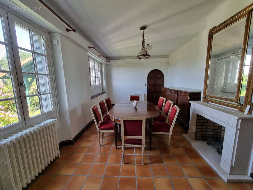 Maison à SAINT-PALAIS