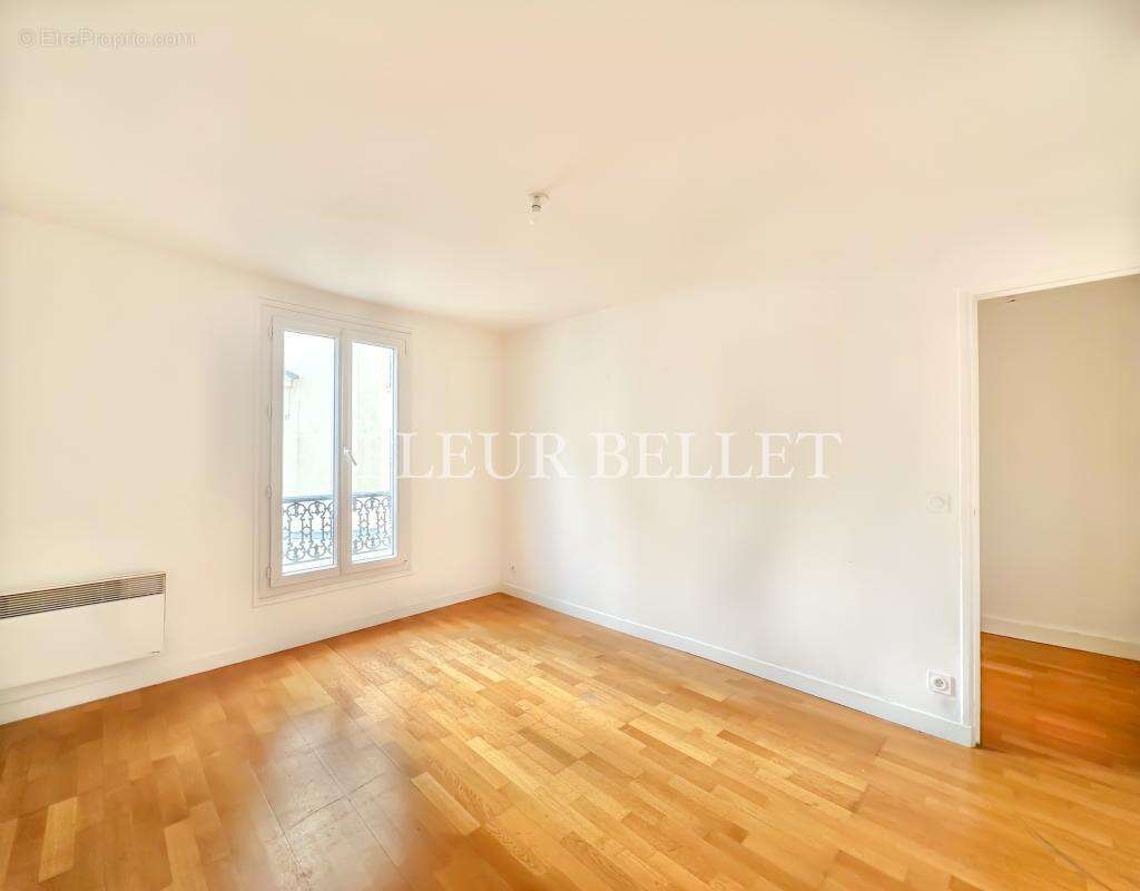 Appartement à PARIS-9E