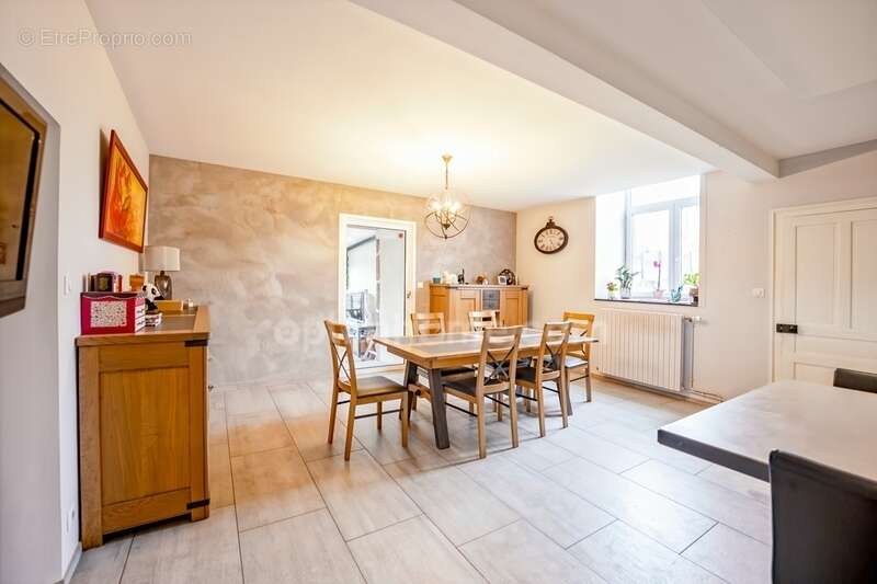49300 Cholet - corps de ferme – 4 ha – Potentiel gîtes ou maison d'hôtes - revenus fonciers et locatifs - charme de l'ancien - d - photo 7
