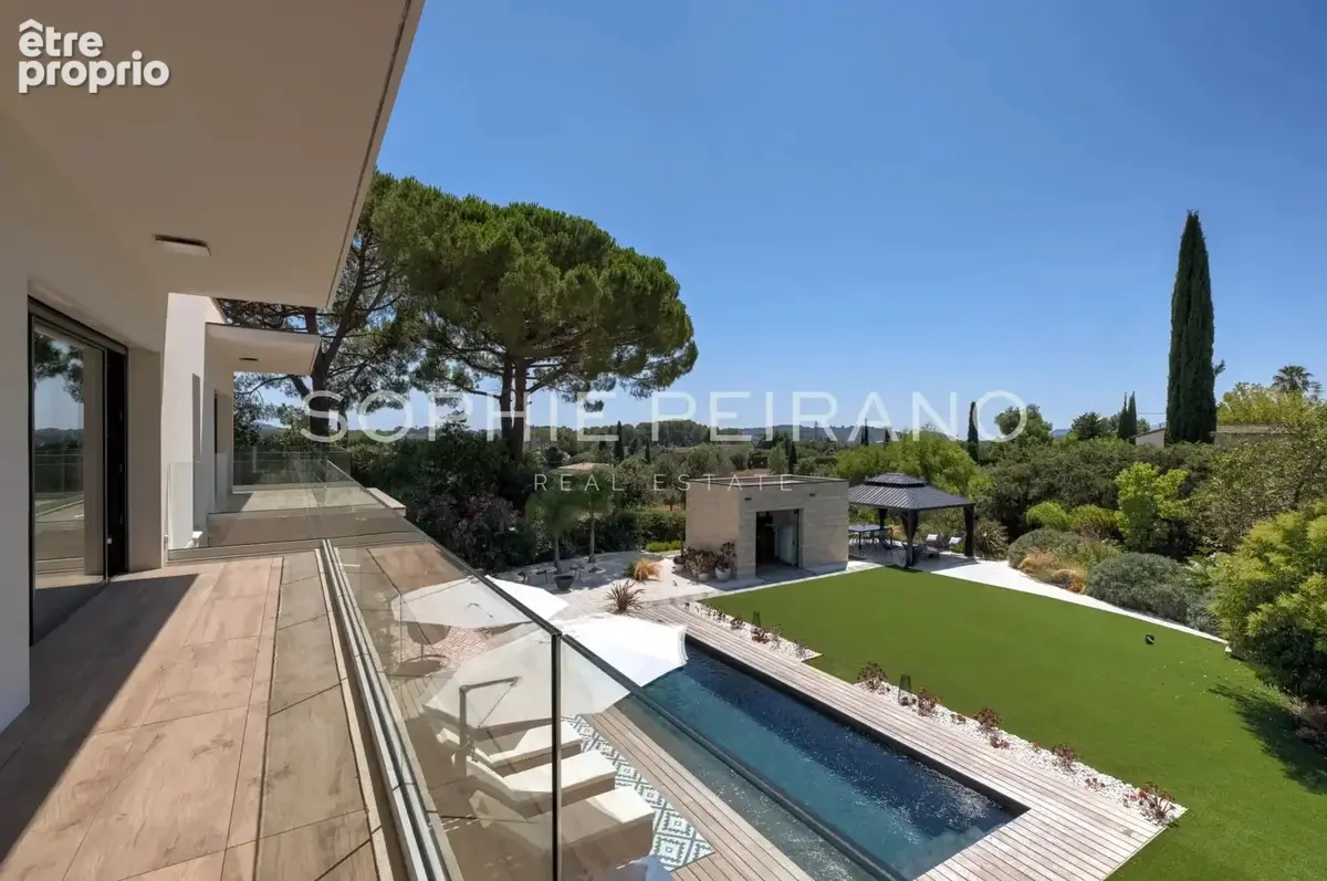 Mougins - villa contemporaine 4 chambres avec aperçu mer - photo 12