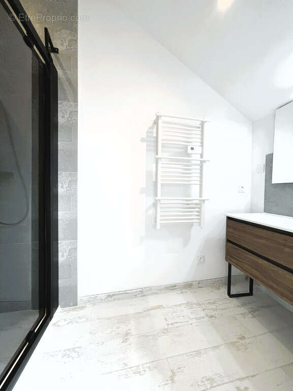 Appartement à FROGES