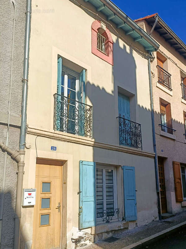 Maison à AIGUILHE