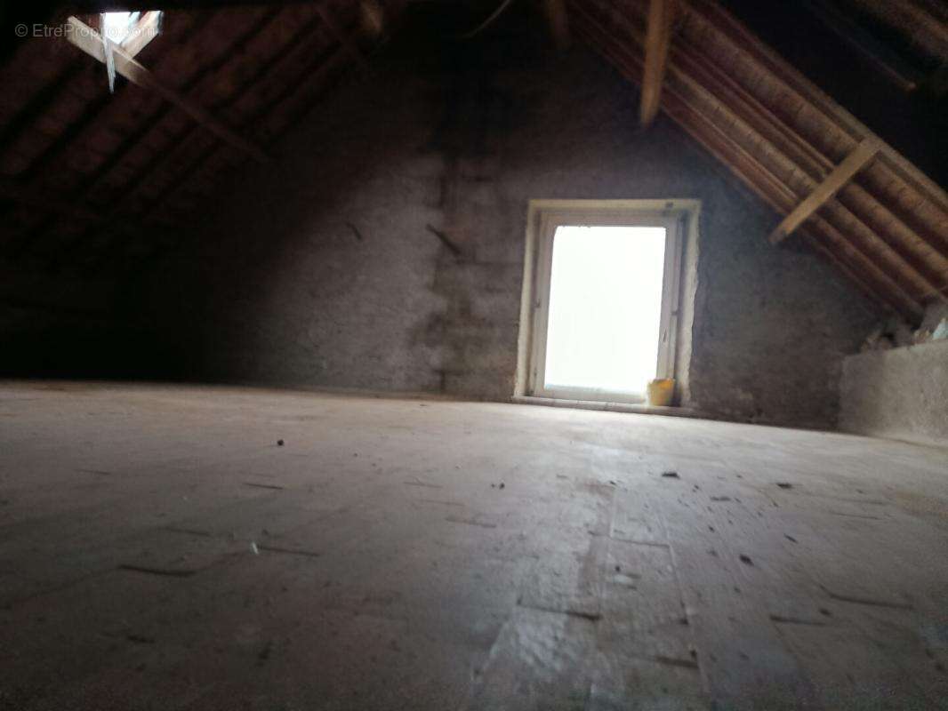 Maison à GUISCRIFF