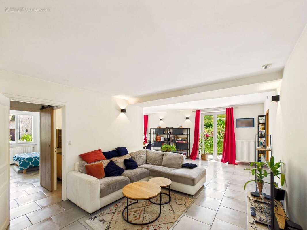Propriété de charme avec maison d'amis, piscine, étangs et dépendances en Dordogne - photo 3
