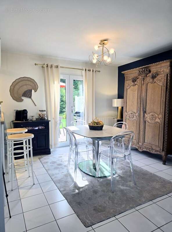 Maison à FORMERIE