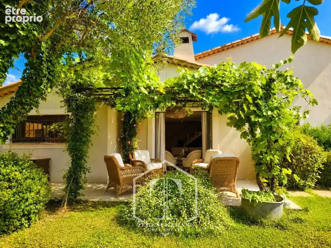 Villa de caractère – Plus de 240 m² – 5 chambres – Piscine – Jardin - photo 3