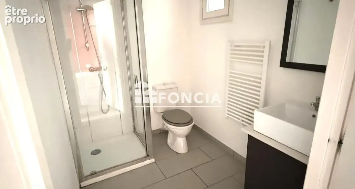 Appartement 2 pièces en parfait état, situé en plein centre ville ! - photo 6