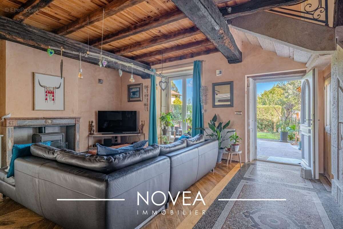 Maison à CORCELLES-EN-BEAUJOLAIS