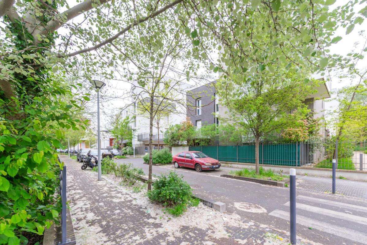 Duplex lumineux 4 pièces à Stains avec extérieurs - photo 21
