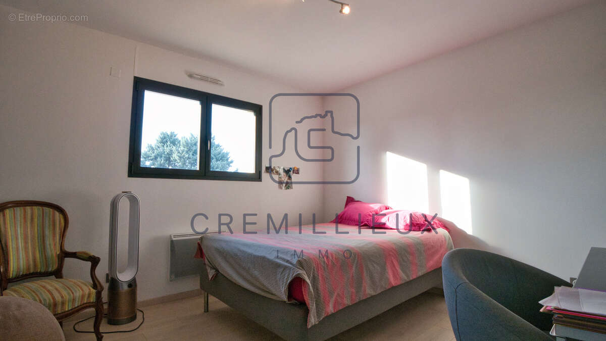 Maison à GUILHERAND-GRANGES