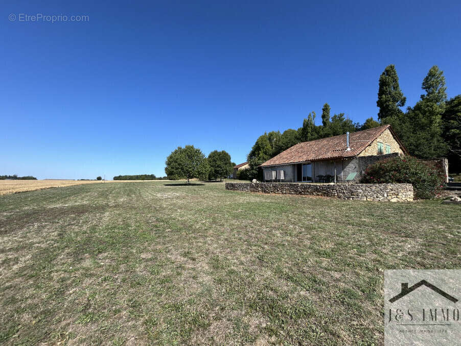 Maison à SAINT-CLAUD