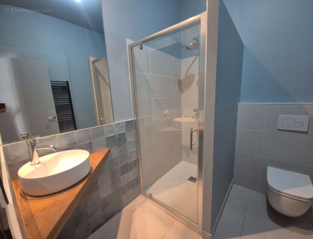 Appartement SETE 3 pièce(s) 139 m2 Centre ville de Sète sur quai avec terrasse - photo 4