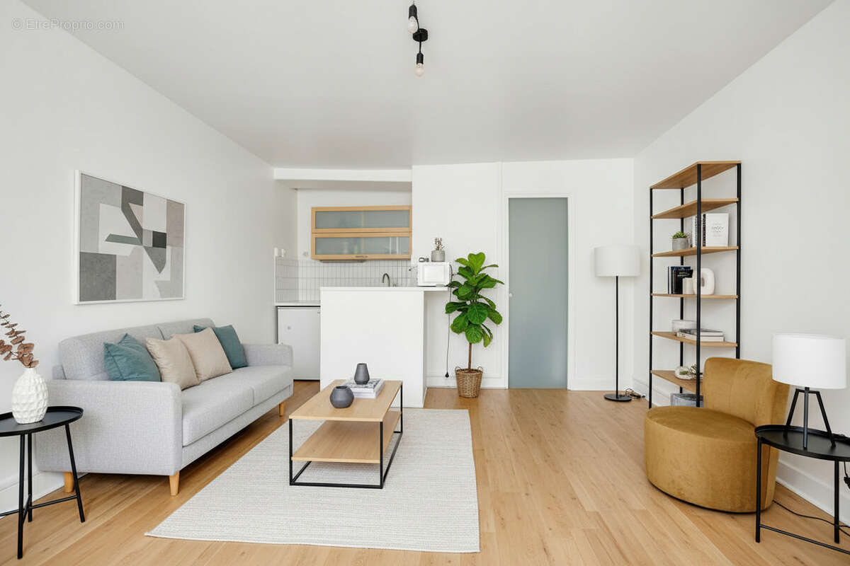 Appartement à PARIS-11E
