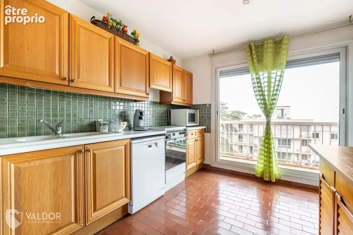 Appartement T4 – Dernier étage – Vue dégagée – Parc arboré - photo 9