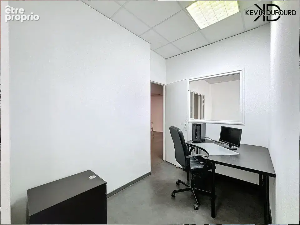 Commerce 155 m² à Aubenas  - photo 8