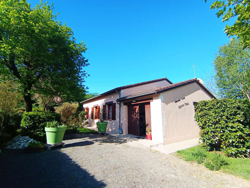 Maison à CONDEZAYGUES