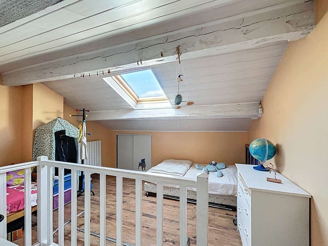 Maison à MONTELIMAR