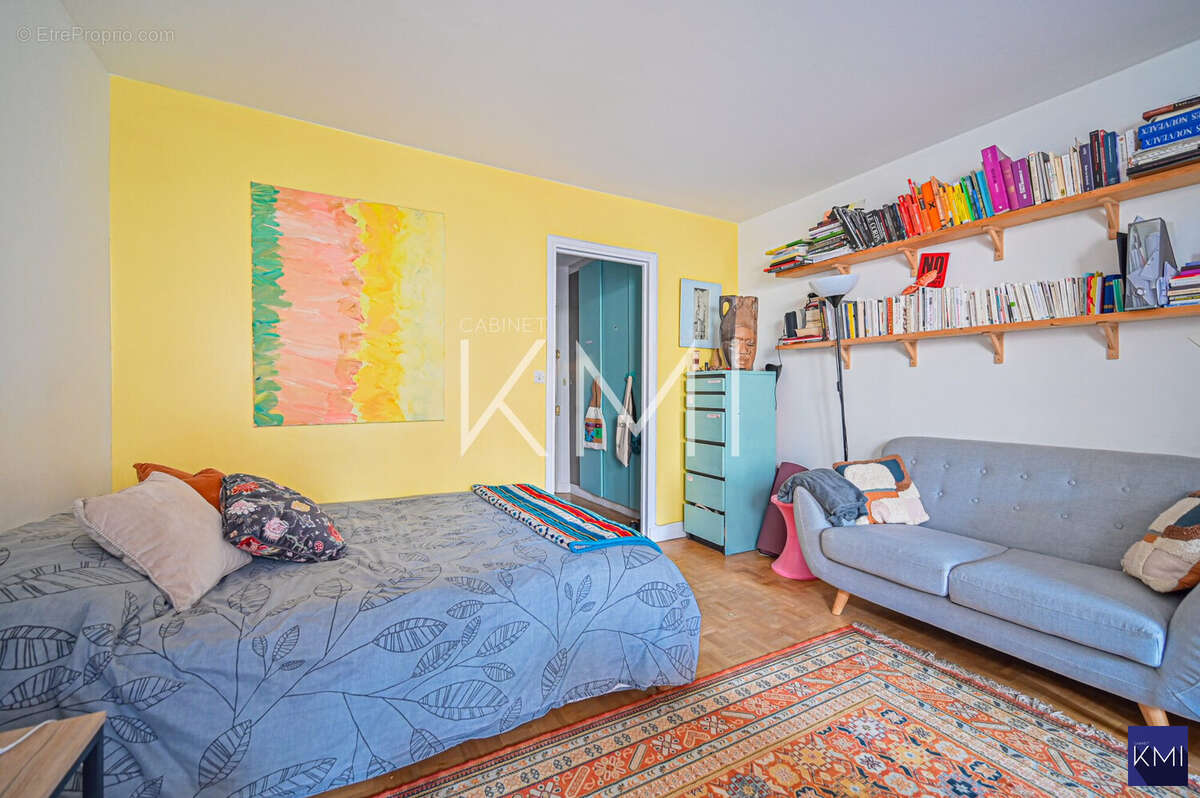 Appartement à PARIS-20E