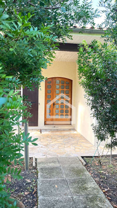 Maison à BLANQUEFORT