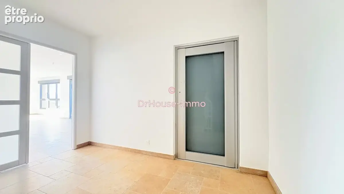 Maison 6 pièces 197 m² à vendre à Tourlaville (50110) - photo 5