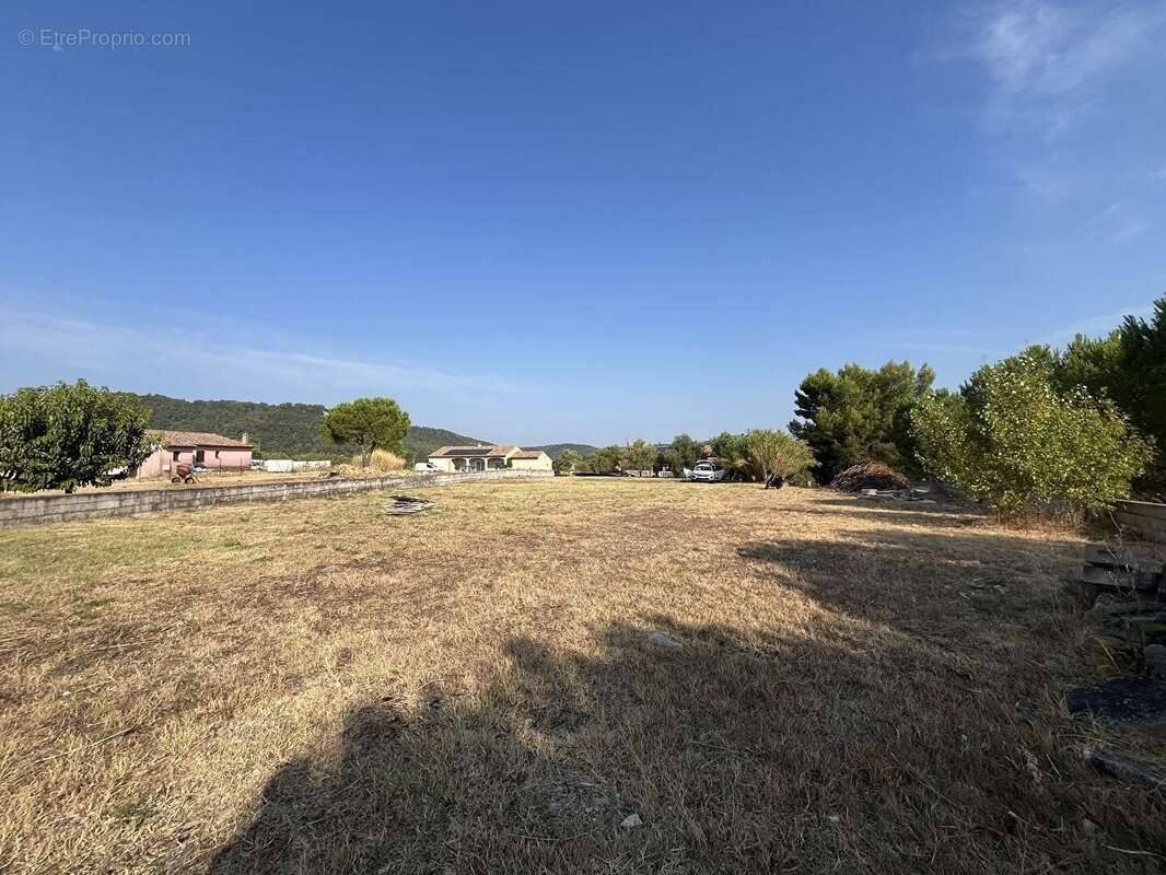 Terrain à VIDAUBAN