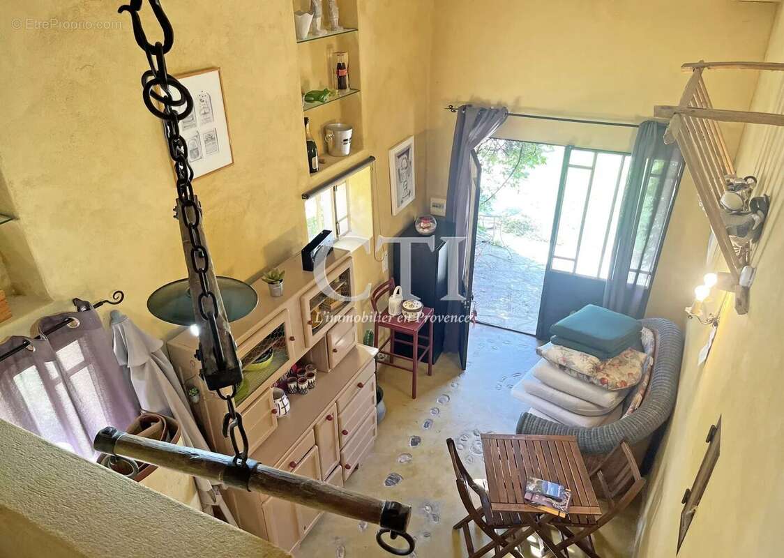 Maison à VAISON-LA-ROMAINE