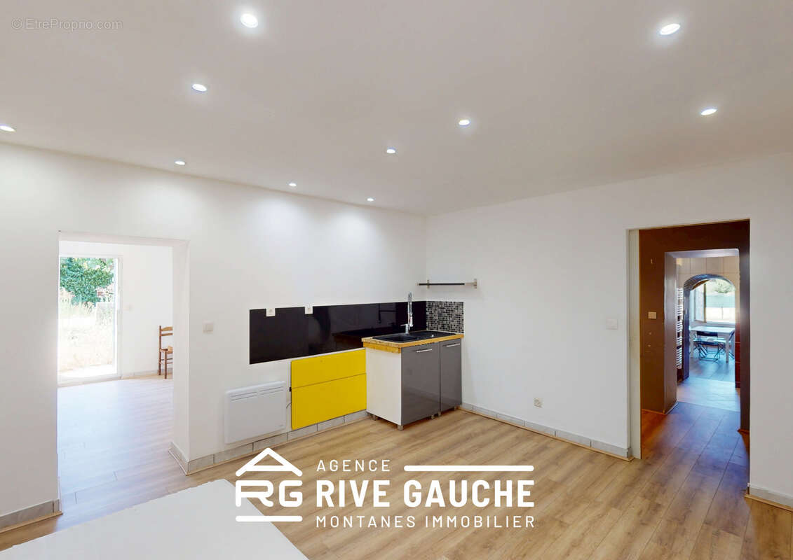 Maison à ROUSSILLON