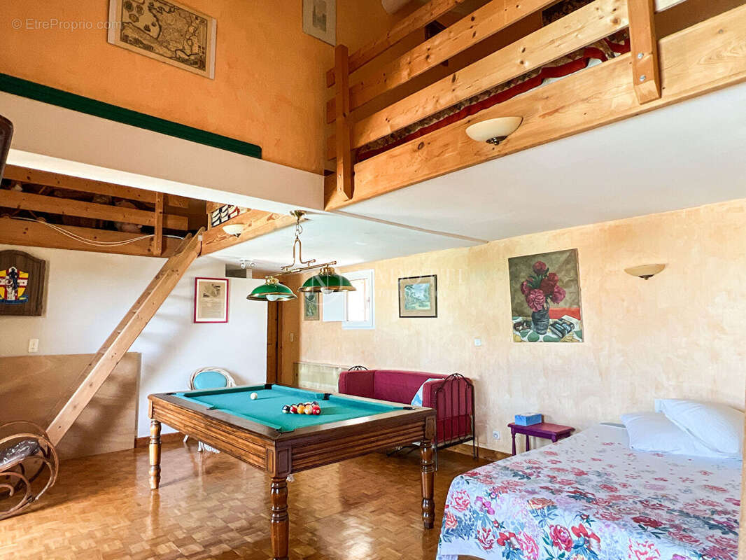 Maison à CABRIERES-D'AVIGNON