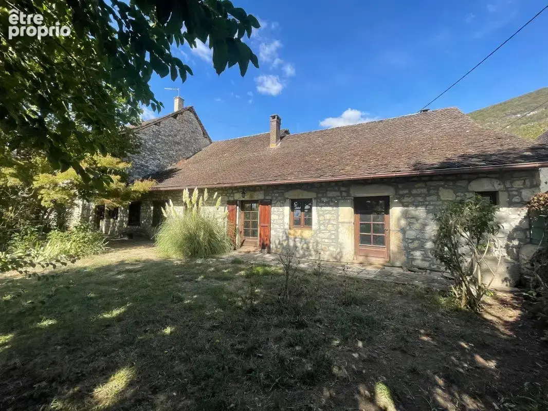 Propriété en pierres 175m2 - Terrain de 475m2 - photo 2