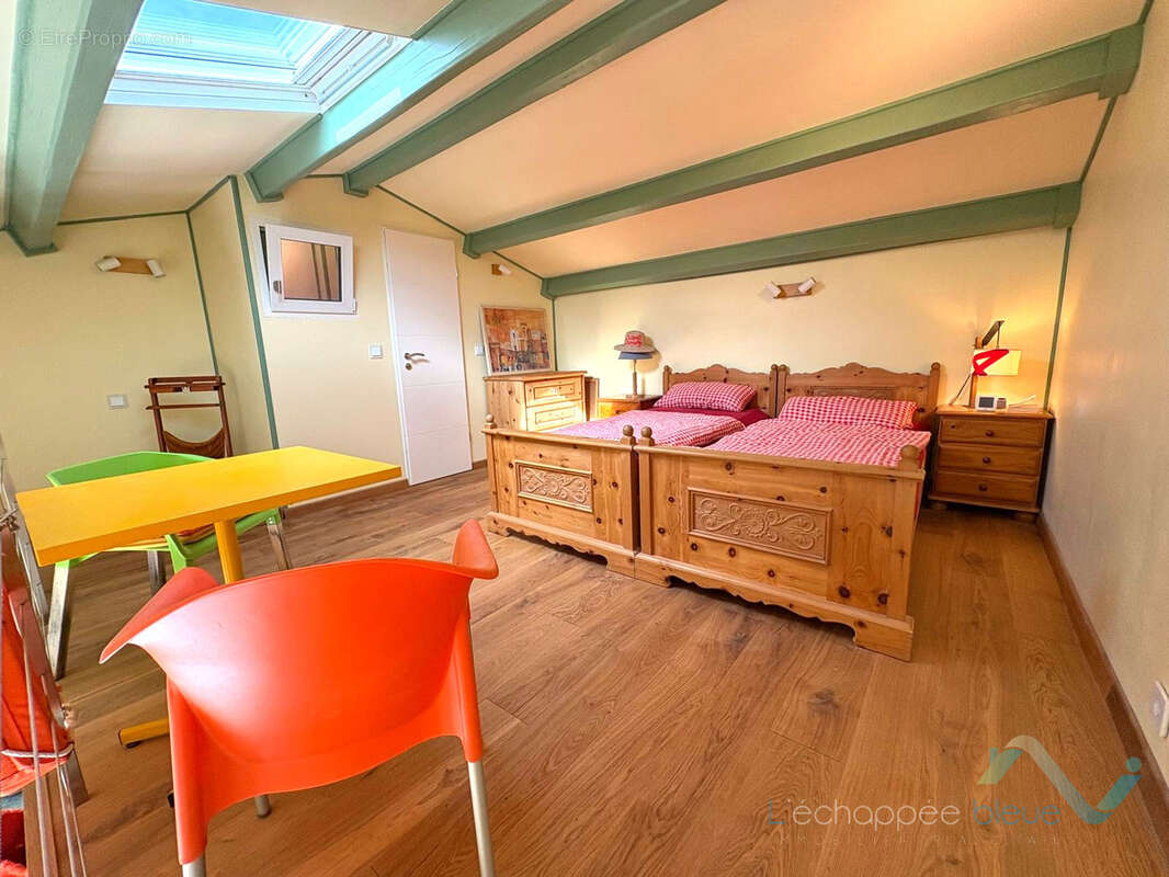 Appartement à GASSIN