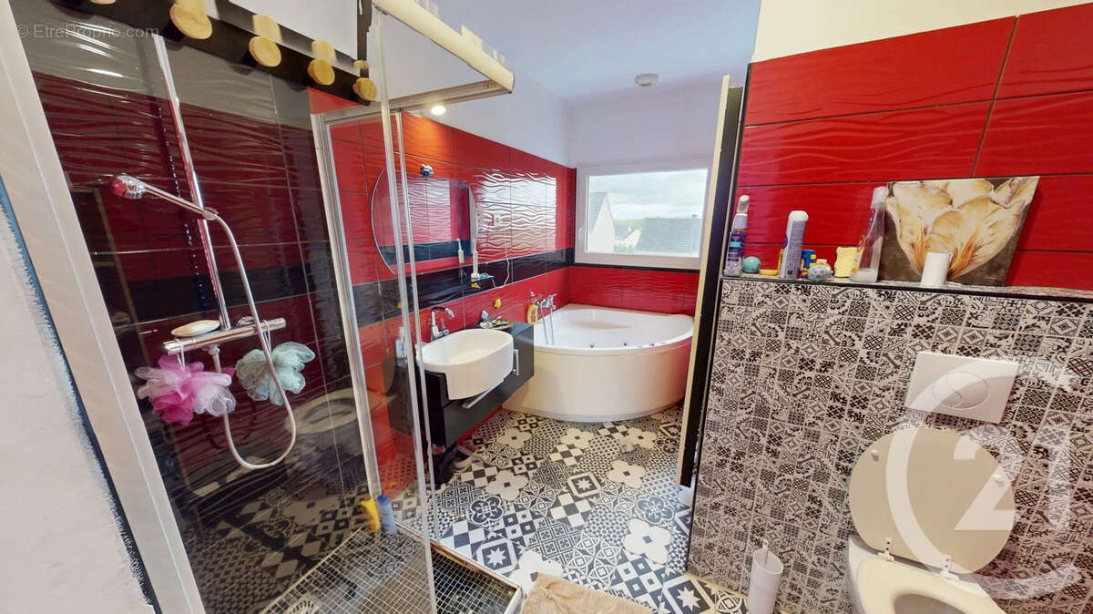 Maison à SAINT-QUENTIN