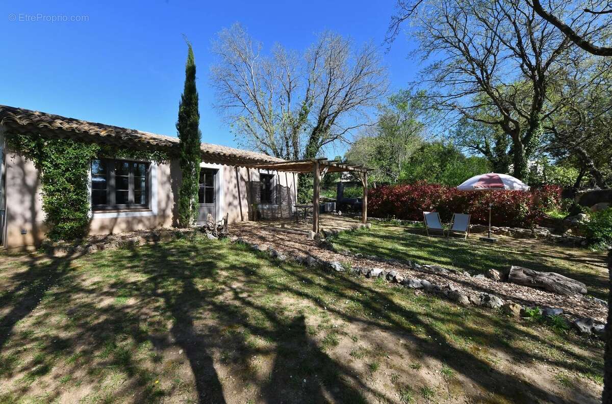 Maison à UZES