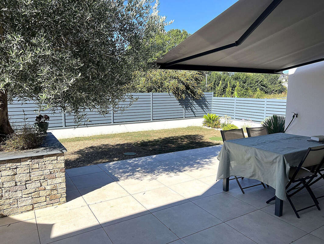 Contemporaine de 2019 sur terrain 627m2 - photo 3