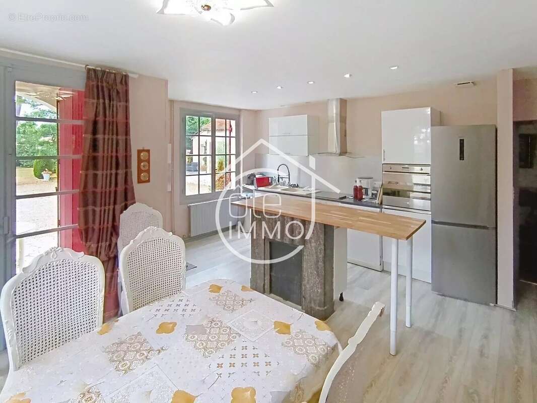 Maison à PRIGONRIEUX