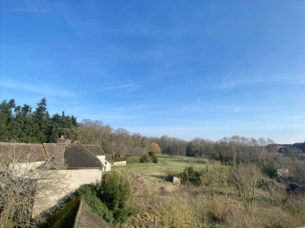 Appartement à HOUDAN