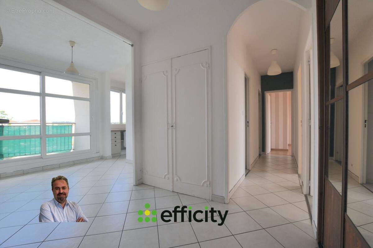 Appartement à CORBAS