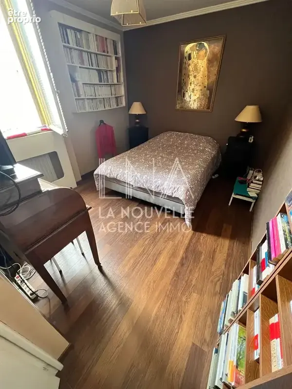 T4 82m² avec balcon vue dégagée - photo 7