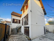 Maison à LES MUREAUX