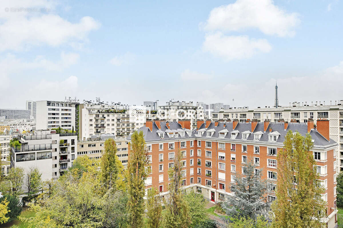 Appartement à PARIS-15E