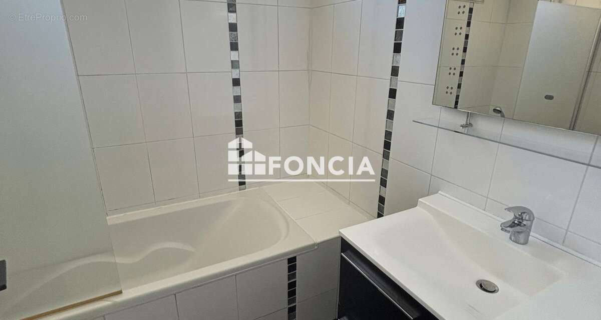 Appartement à CHILLY-MAZARIN