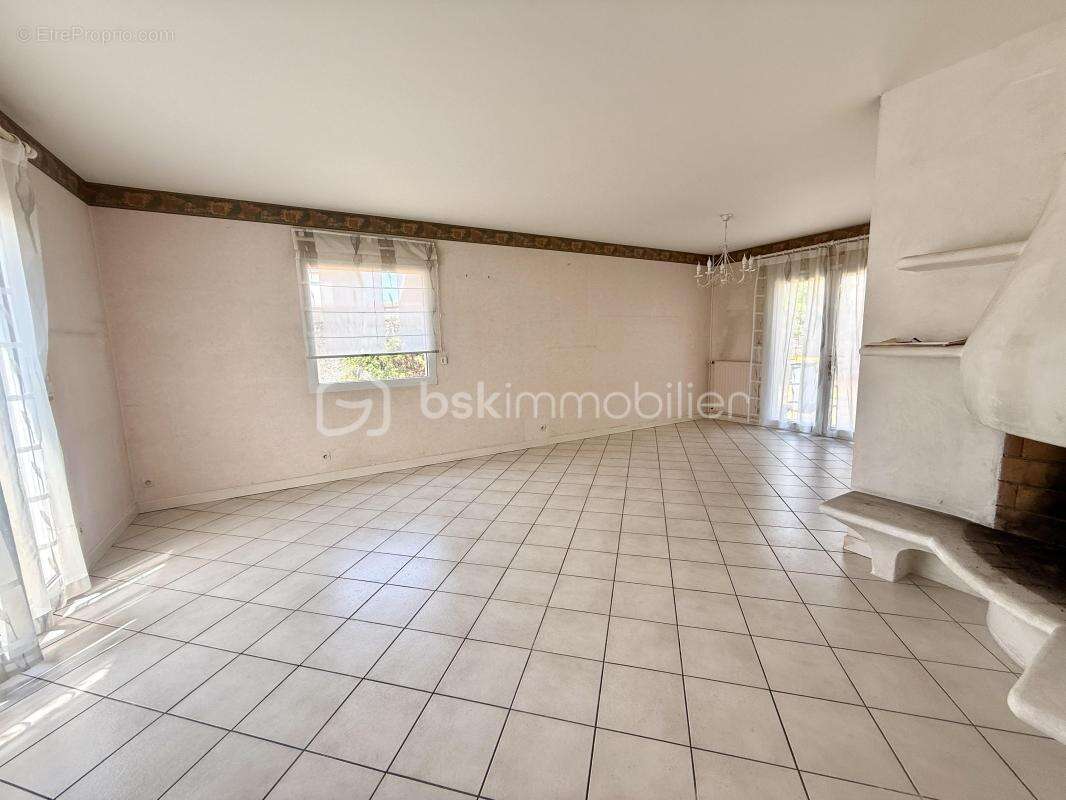 Saint-Sébastien-sur-Loire – Maison familiale en fond d’impasse - photo 2