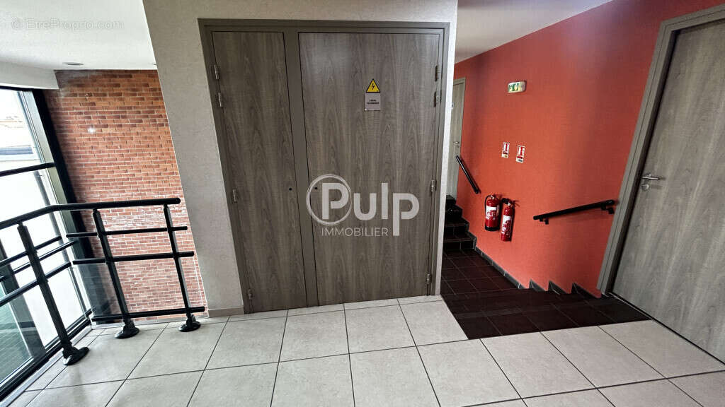 Commerce à COURRIERES