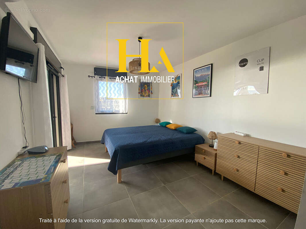 Appartement à LES TROIS-BASSINS