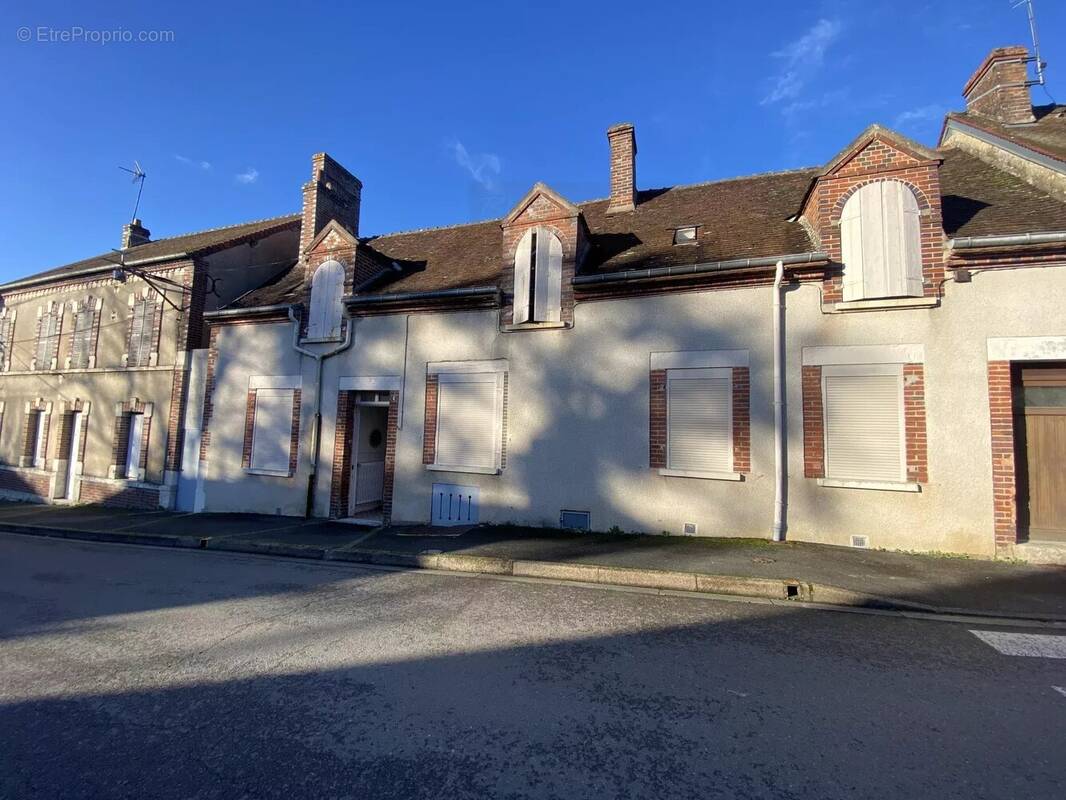 Maison à DAMMARIE-SUR-LOING