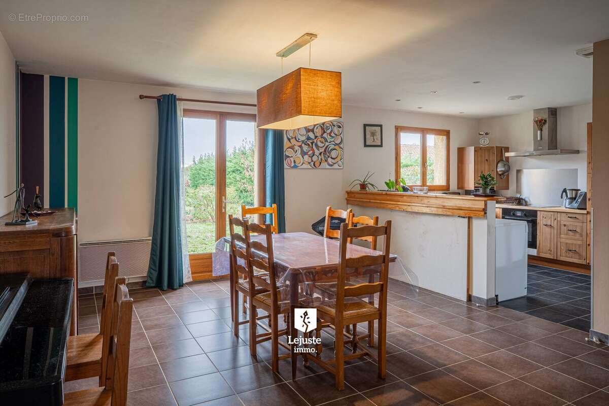 Maison à LABASTIDE-D'ANJOU